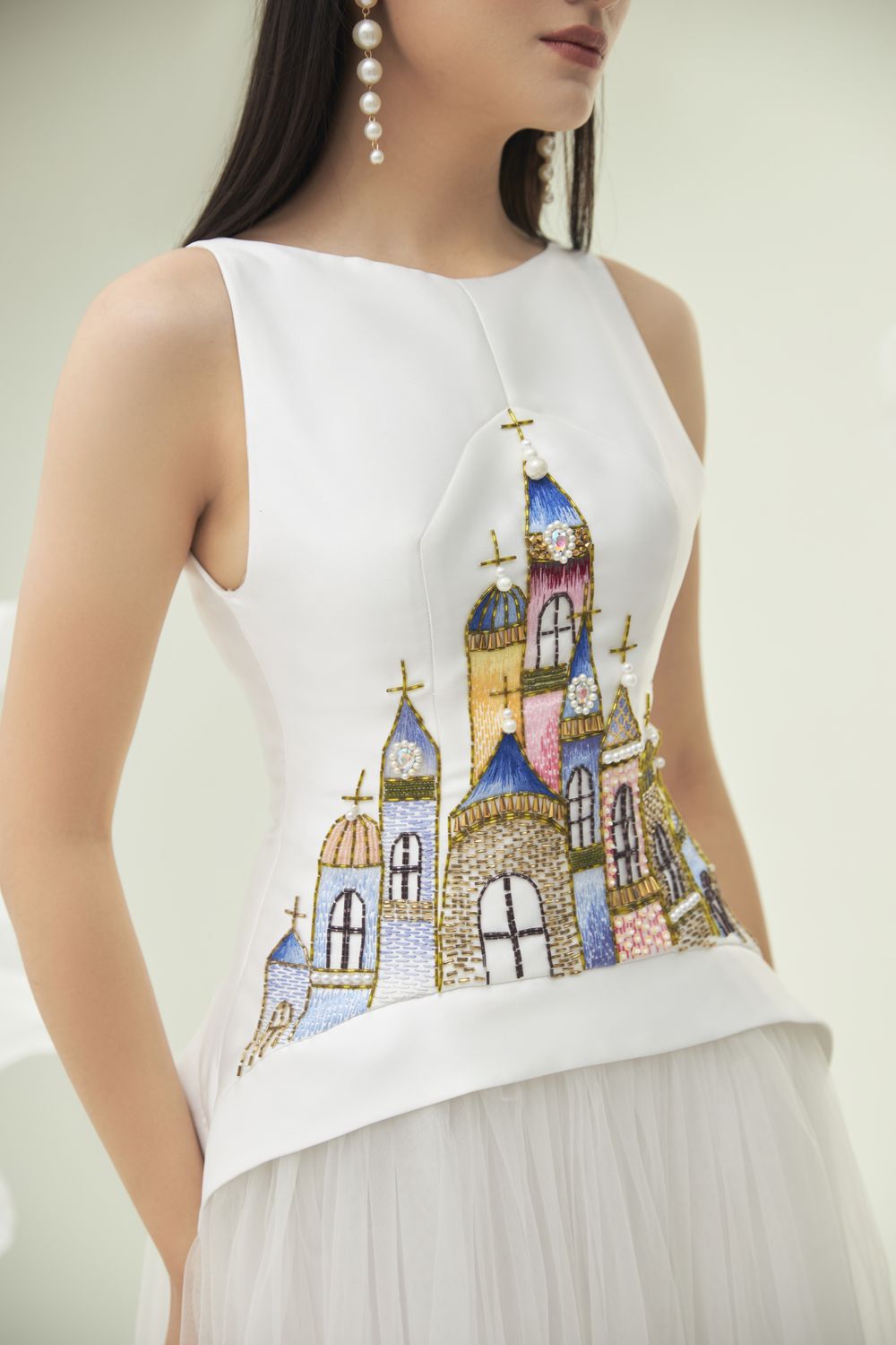 Modyis White Sleeveless A-Line Mini Dress Fairytale Castle Embroidery