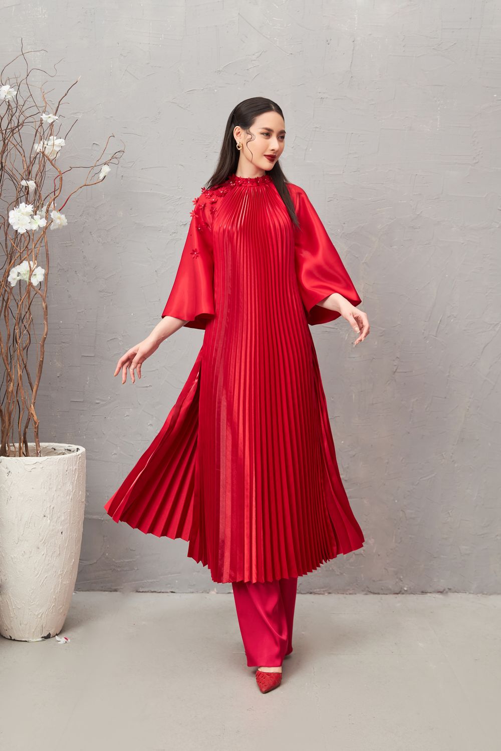 Modyis Crimson Satin Pleated Mock Neck Cape Sleeve Floral Ao Dai Set